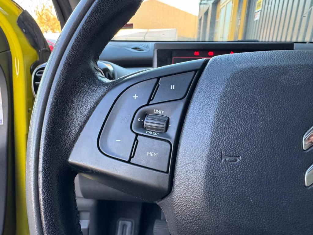 Citroen C4 Cactus 1.2 puret. rip curl