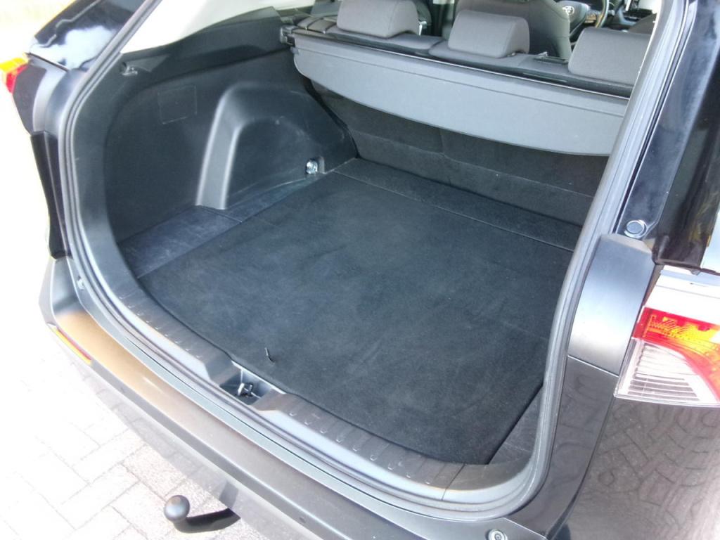 Toyota Rav4 2.0 vvti 360 cam, nav, tr.h. (2000 kg.)