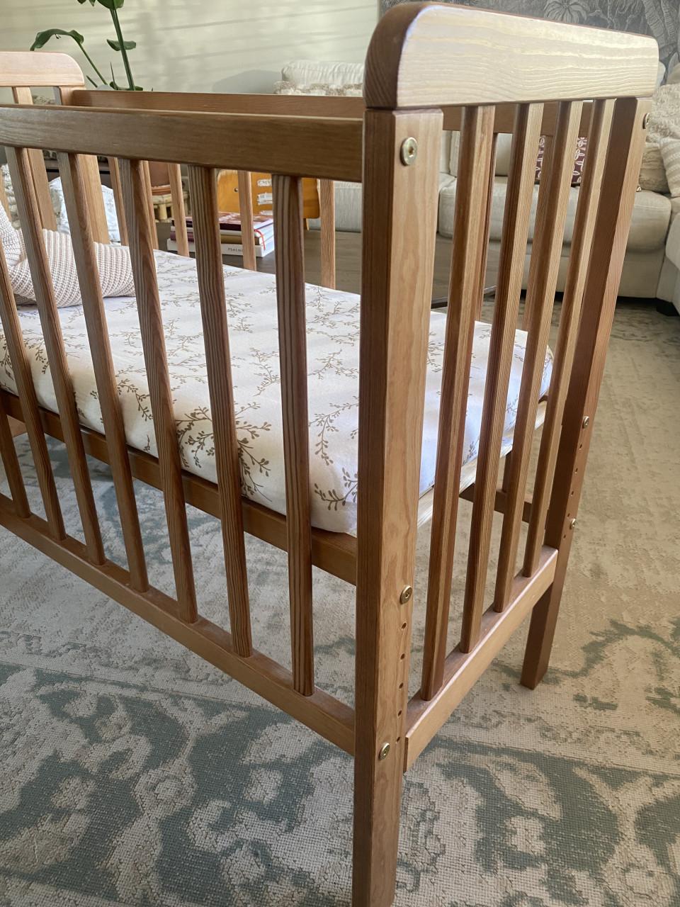 Woodies wieg hola bb co sleeper met matras