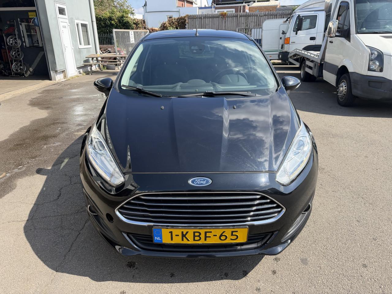 Ford Fiesta 1.0 EcoBoost Titanium Bouwjaar 2013 NAP ! ! !