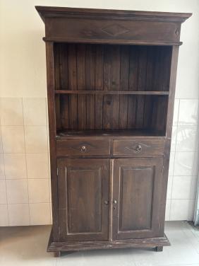 Gratis af te halen houten kast