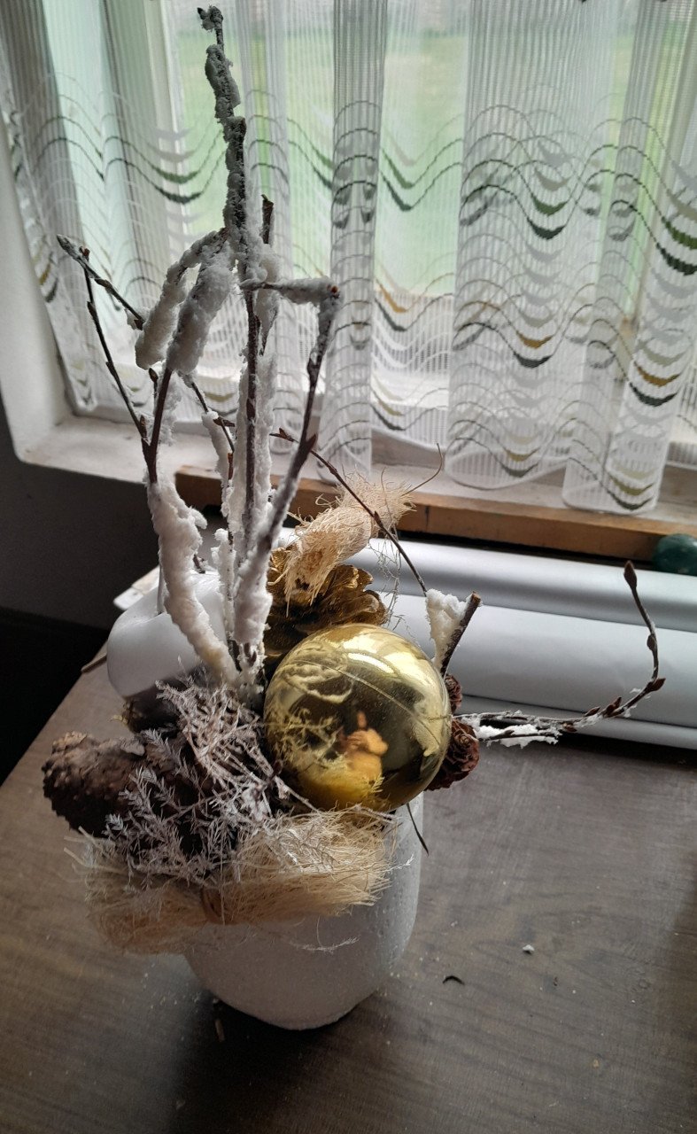 Div kerstversiering modern + ouderwets + 3 x Kerstboomstandaard €0,50/€6,00