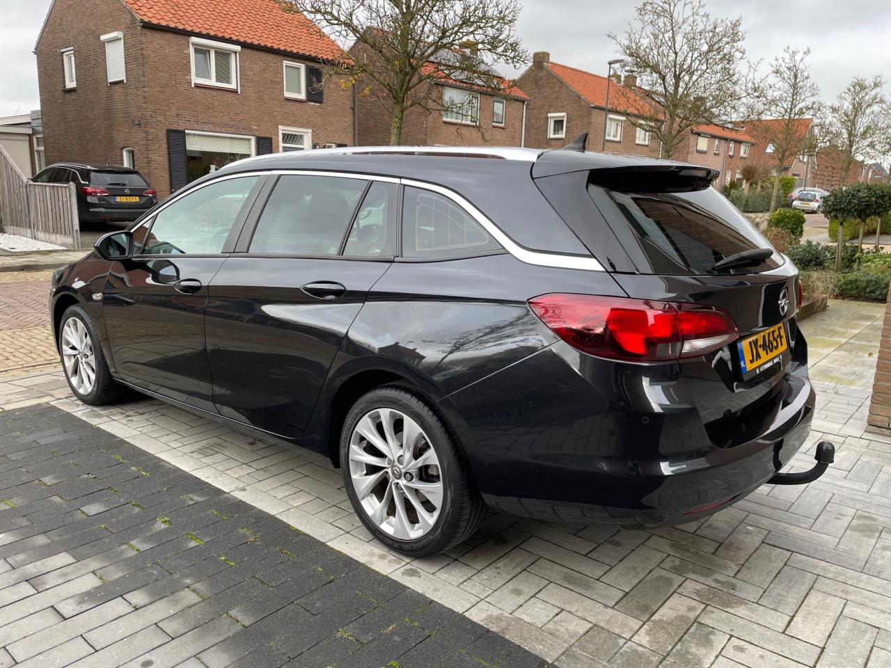 OPEL ASTRA SPORTS TOURER