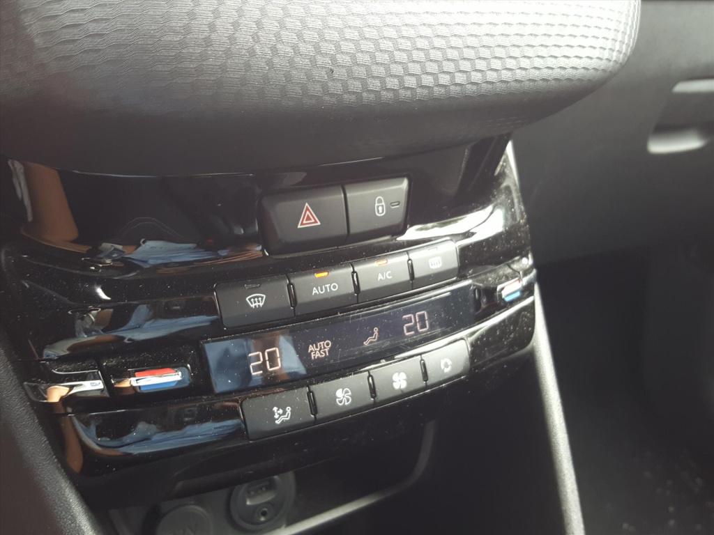 Peugeot 208 allure 1.2 pt-110pk 5d kleurnavigatie applecarplay&androidauto 