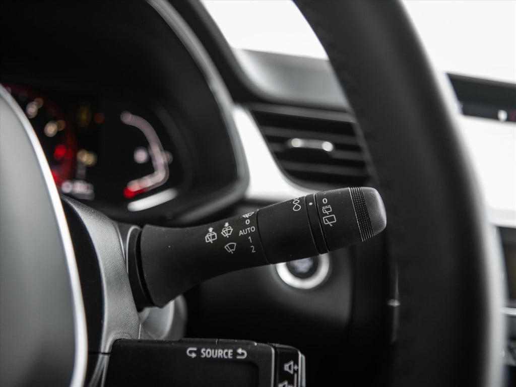 Renault Captur mild hybrid 140pk techno automaat | navigatie | stoelverwarm