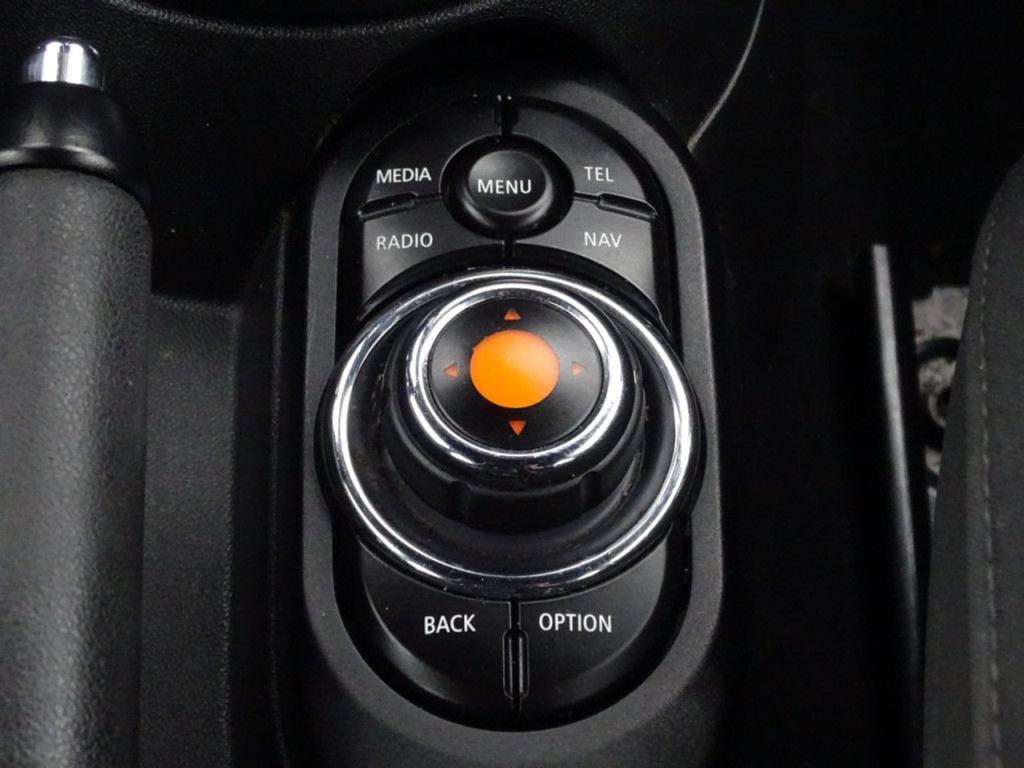 Mini Cooper mini 2.0 serious business 5-deurs | led | navi |18"