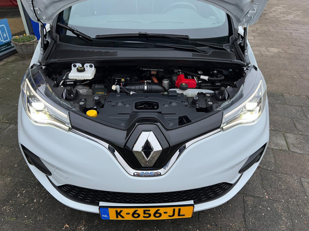 Renault Zoe r110 life carshare 52 kwh, afneembare trekhaak enz..