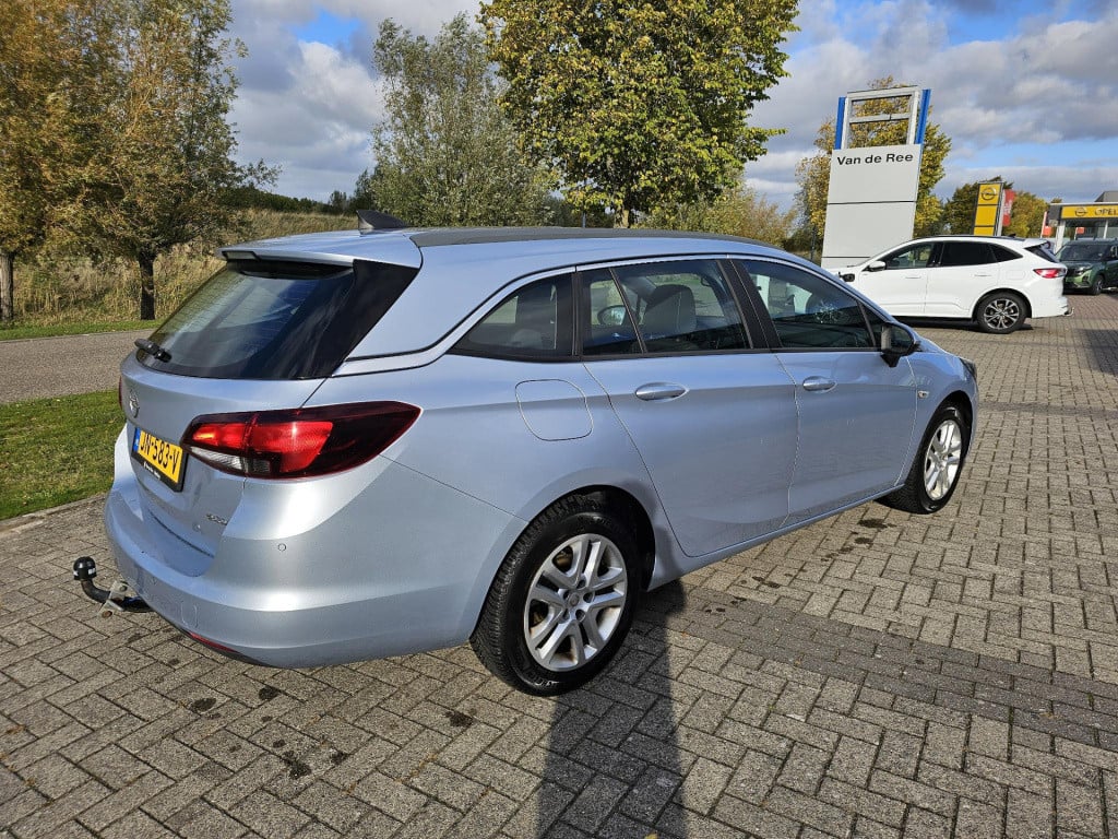 Opel Astra sports tourer 1.0 edition