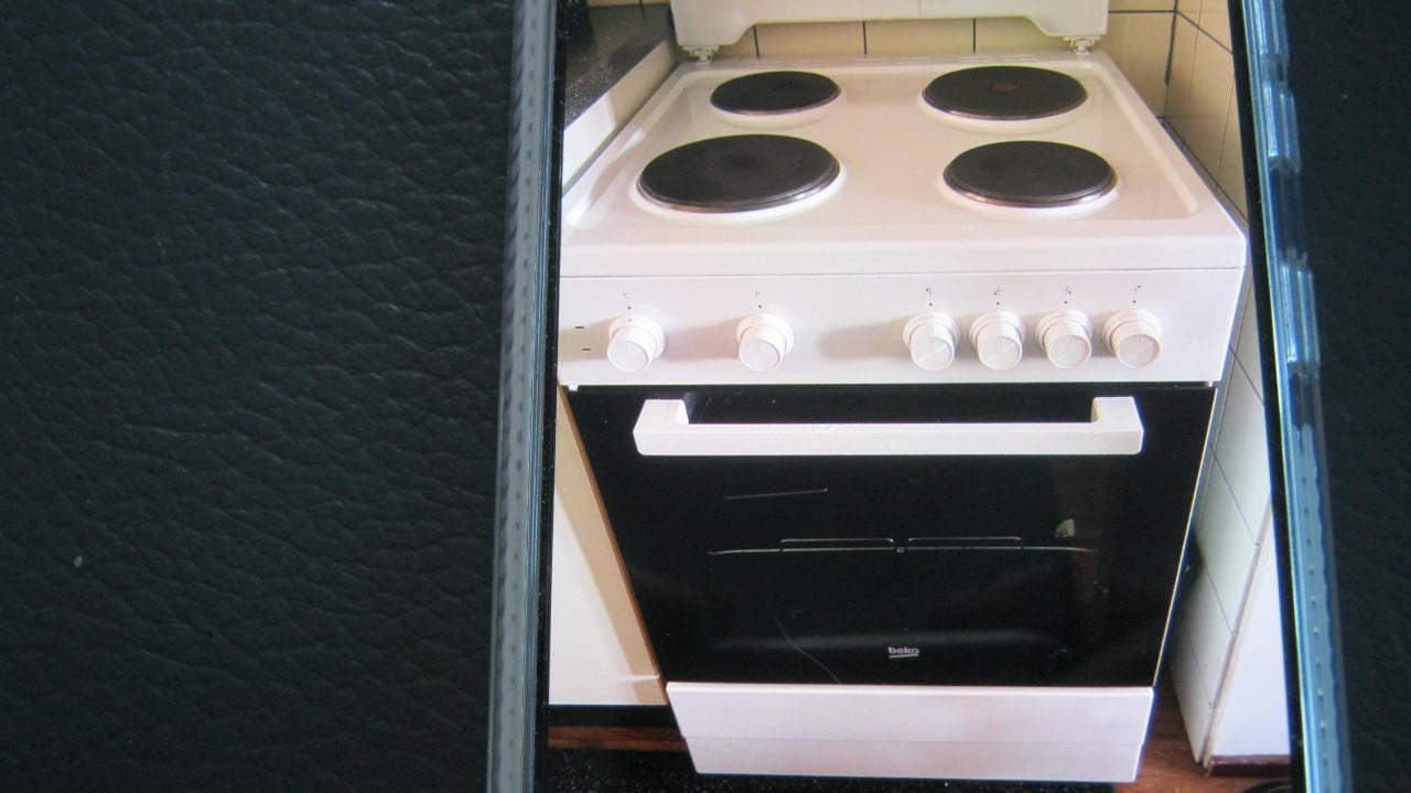 Z.G.A.N FORNUIS ELEKTRICE KOKEN MET OVEN VASTE PRIJS 100 EURO