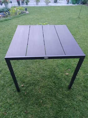 Tuintafel 90x90x74cm