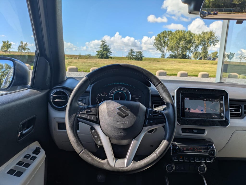 Suzuki Ignis 1.2 stijl smart hybrid | trekhaak | airco | navigatie | carpla