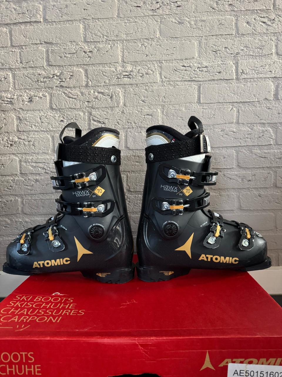 Skischoenen Atomic Hawk maat 27-27.5 = 42-43