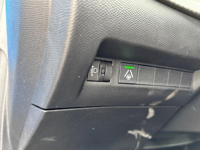 Peugeot 208 1.2 hybrid 100 e-dcs6 allure navigatie | dab | applecarplay| pa
