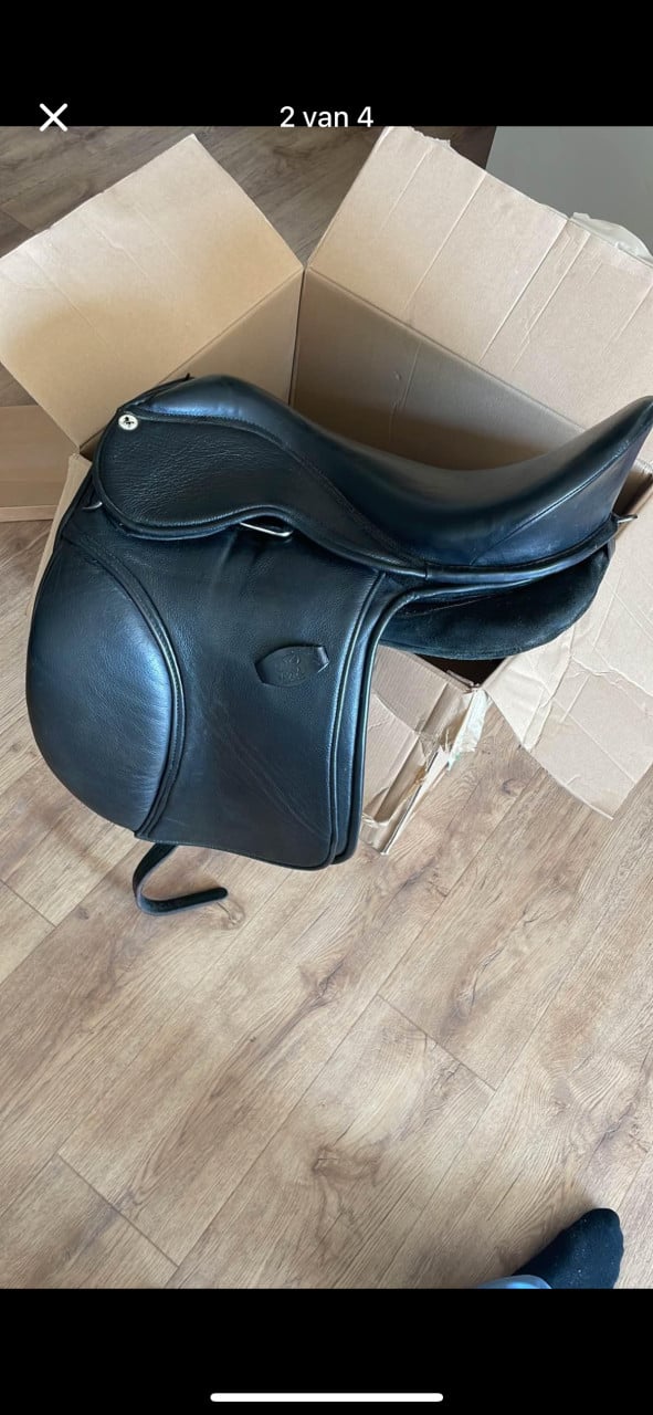 Barefoot RWC dressage zadel