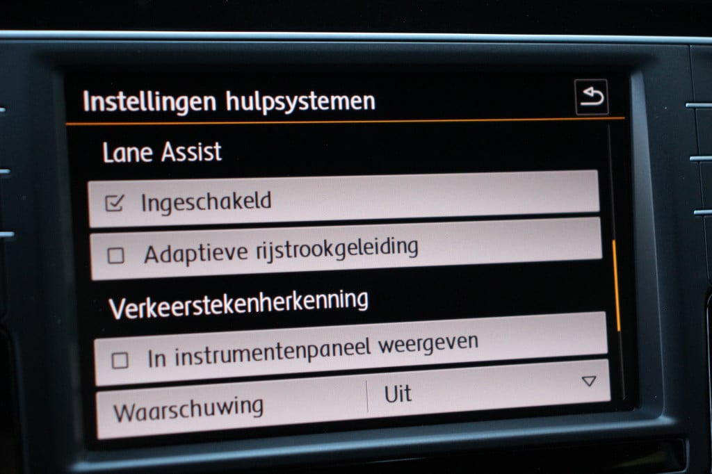Volkswagen Passat variant 2.0 tsi 220pk highline r-line | dynauidio | acc |