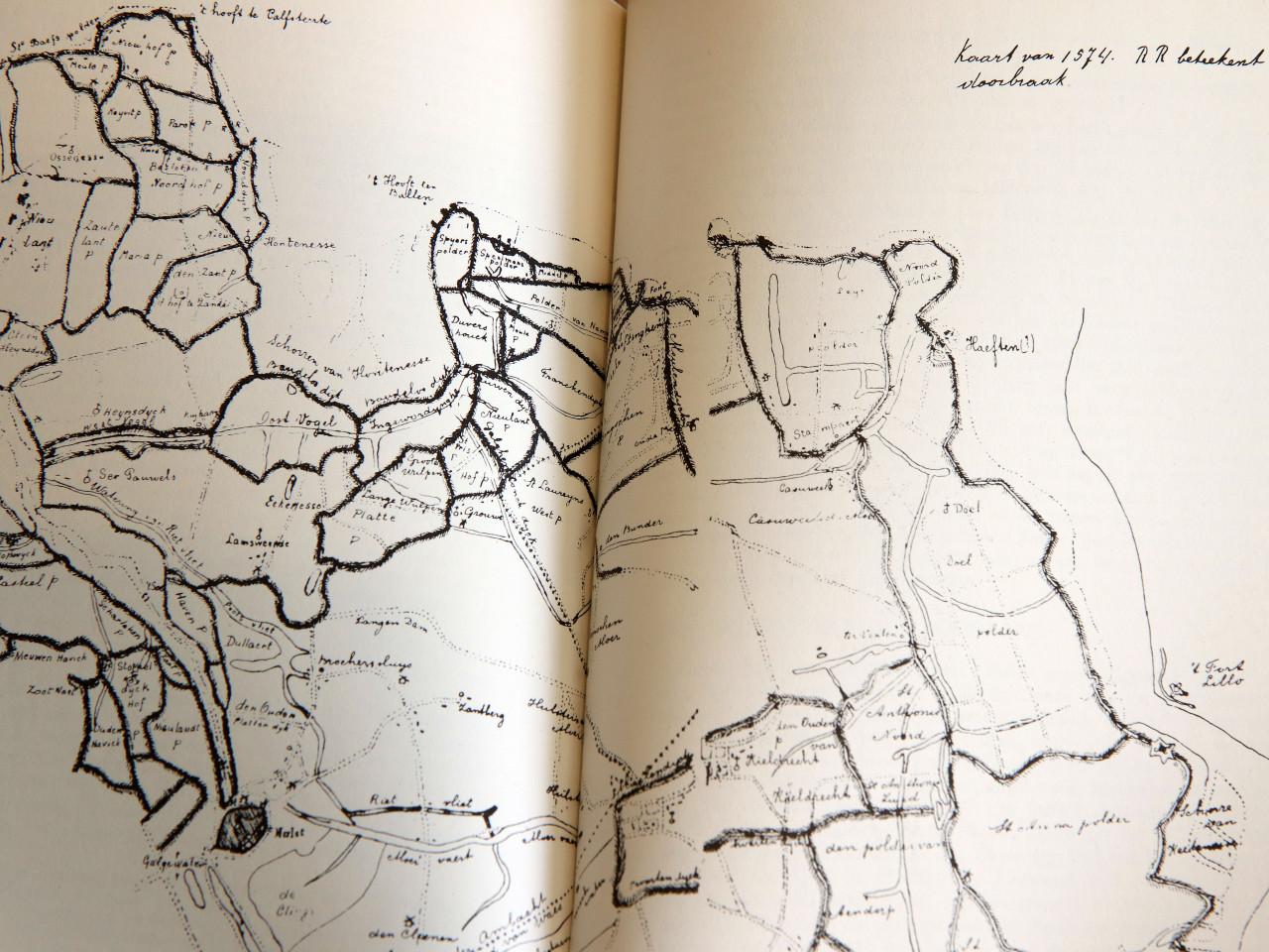 2 boeken: Geschiedenis van Hontenisse en De Geschiedenis van Ossenisse