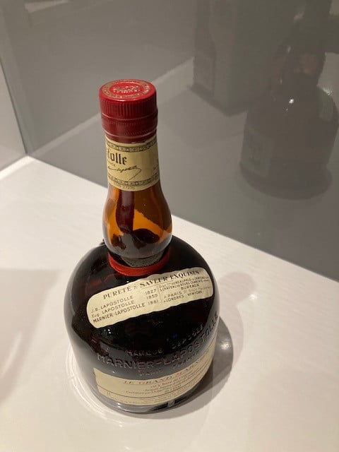 Deze mooie fles Grand Marnier al ruim 40 jaar oud