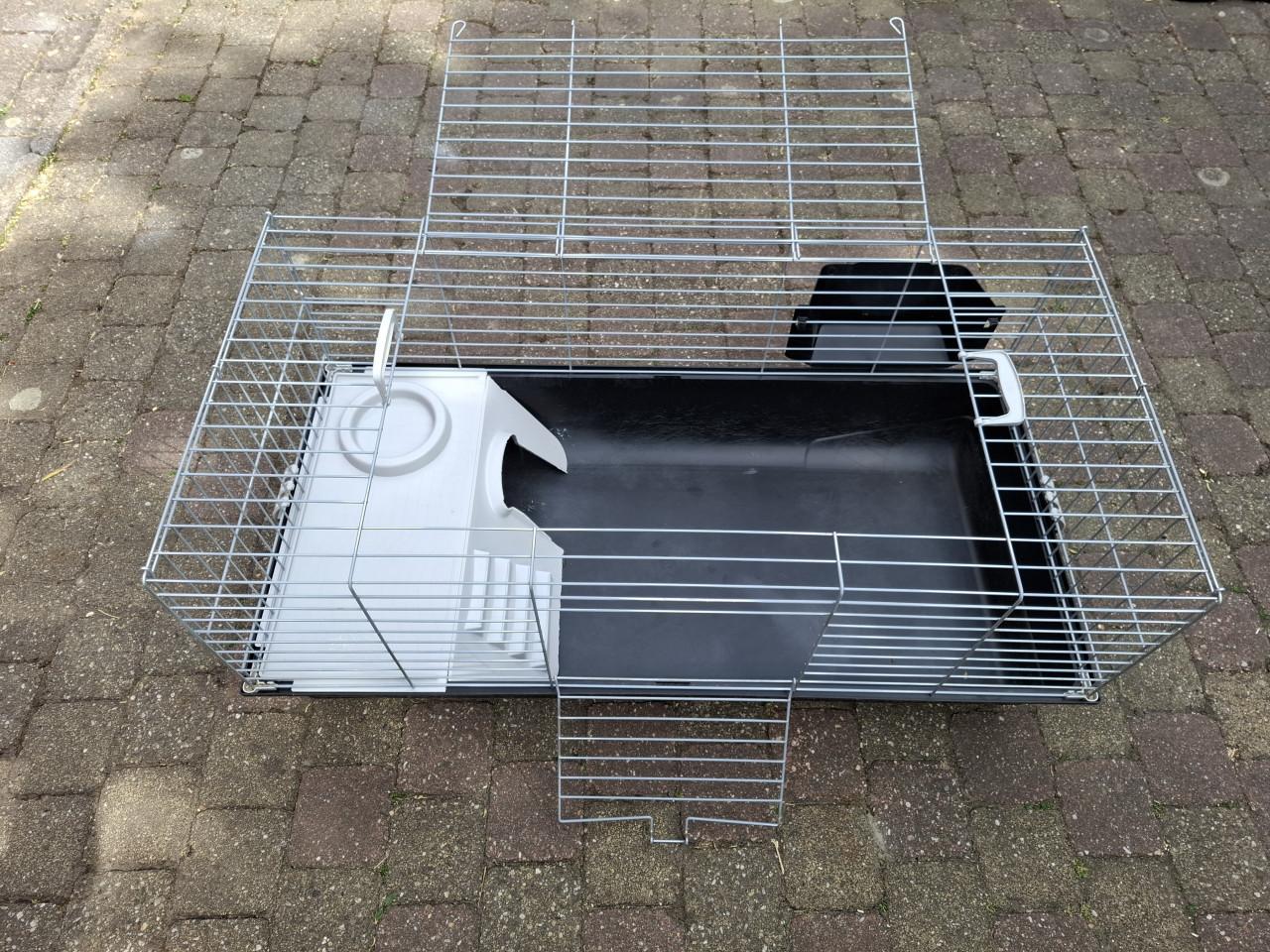 Grote kooi voor konijn/cavia