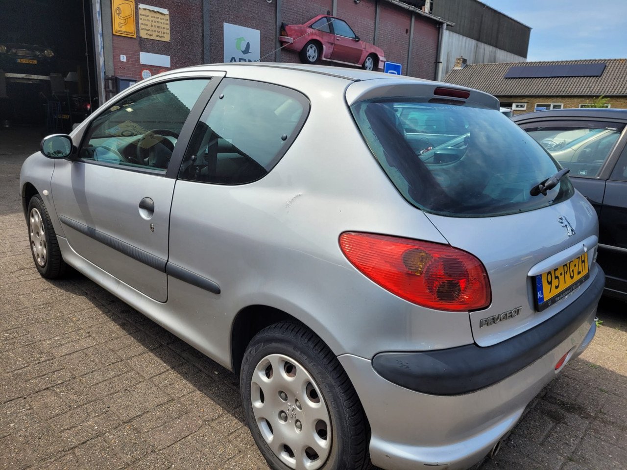 Peugeot 206 1.4 XR Gentry  Apk 20-7-2026