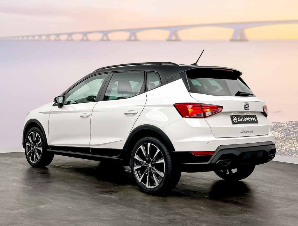 Seat Arona style business connect 1.0 70 kw / 95 pk ecotsi su
