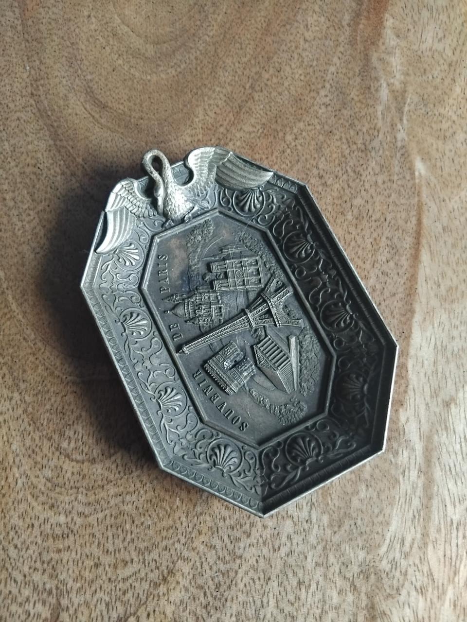 Vintage Sap Polyne Souvenir Plaquette Paris