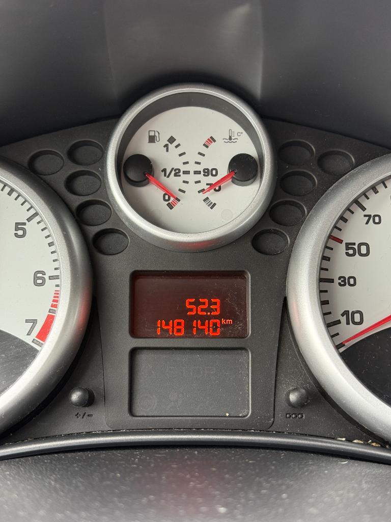 Peugeot 207 1.4 look - airco - nieuwe koppeling