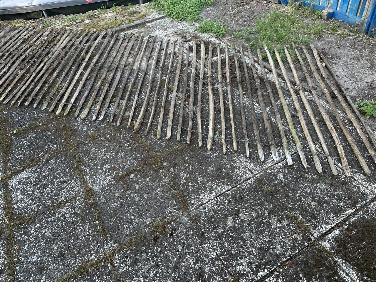 Schapenhek van ruim 9 meter lang en 1,80 meter hoog.