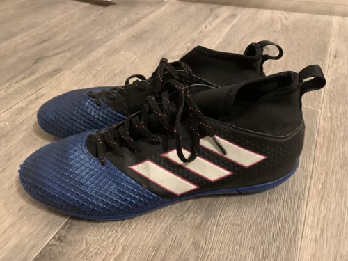 Zaalschoenen voetbal Adidas maat 42