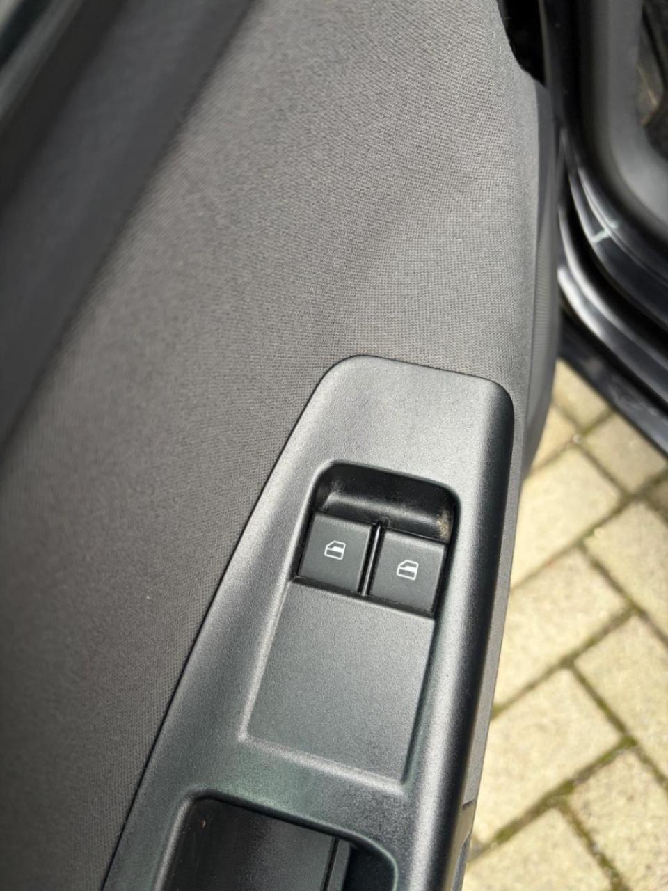 Volkswagen Polo 1.4-16v optive/hele nette auto/airco/3e eigenaar/