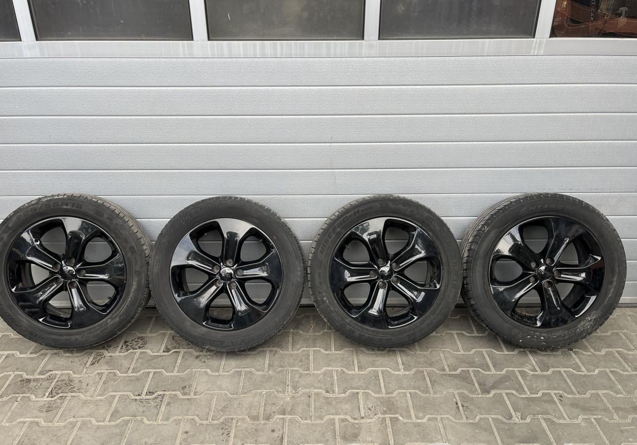 Winterbanden op originele Jeepvelg (18inch)