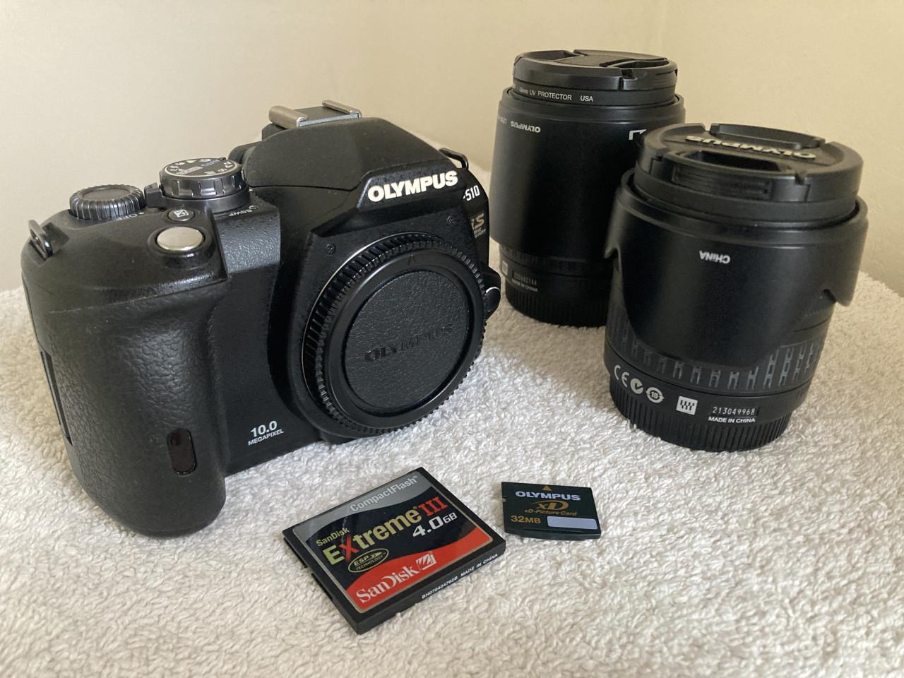 Olympus D-SLR E-510 met objectieven