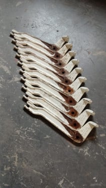 Te koop: molcon haken, voor dubbel lucht.