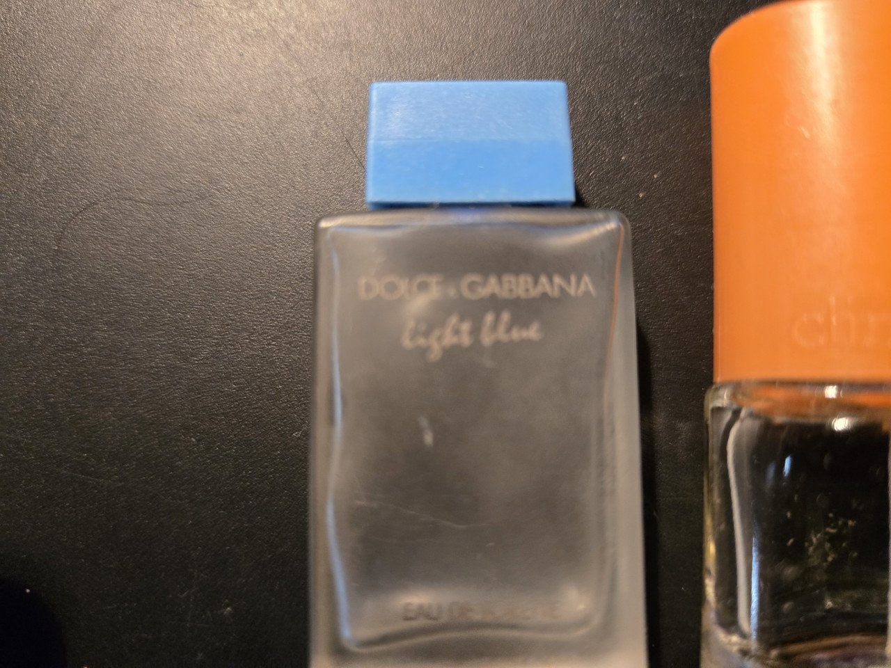 Miniflesjes eau de toilette 6x  Leeg of deels gebruikt.