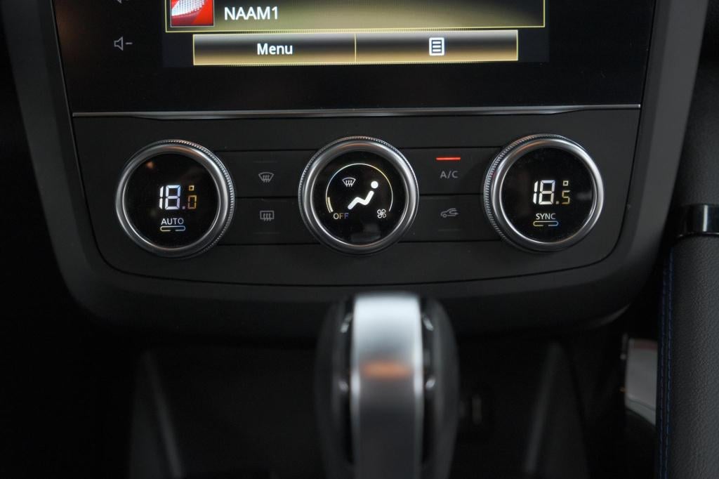 Renault Kadjar 1.3 tce 140 edc limited | trekhaak | allseason banden | stoe