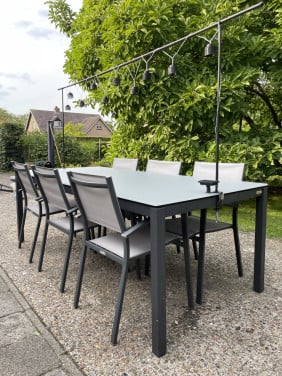 Tuintafel met stoelen