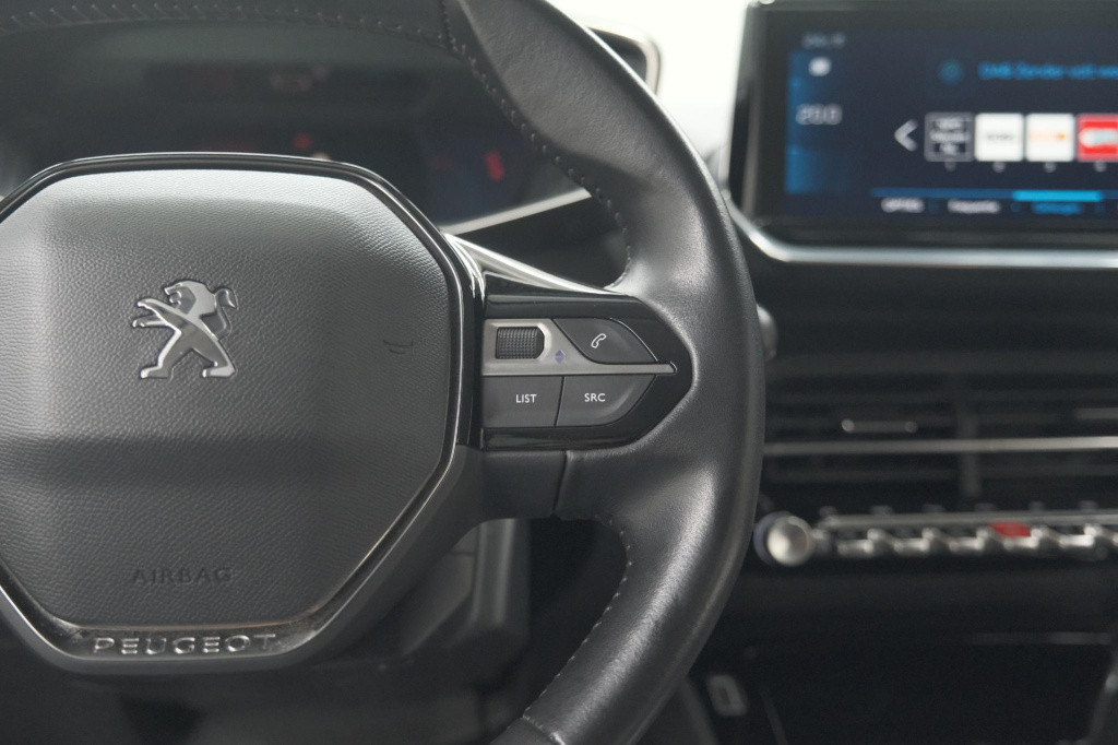 Peugeot 2008 puretech 130 allure | camera | apple carplay | navigatie | par