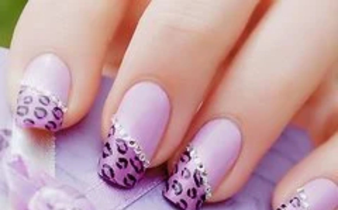Nagelstyliste / waxing  /   thuis, en aan huis