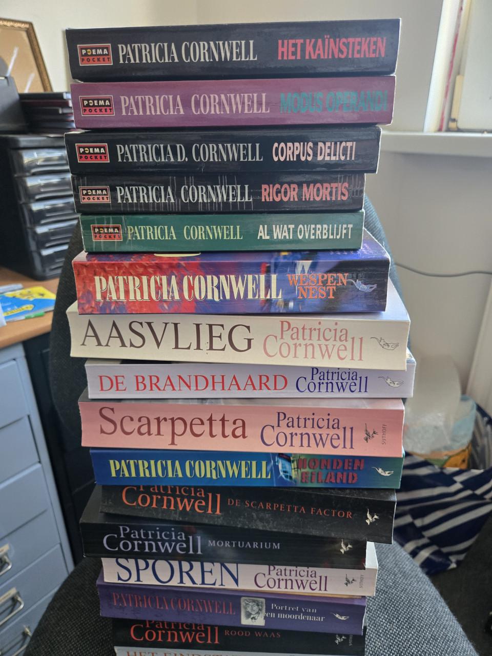 Patricia Cornwell Boeken 12 stuks. In nette gelezen staat.