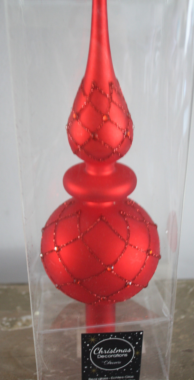 Mooie rode kerstpiek met steentjes