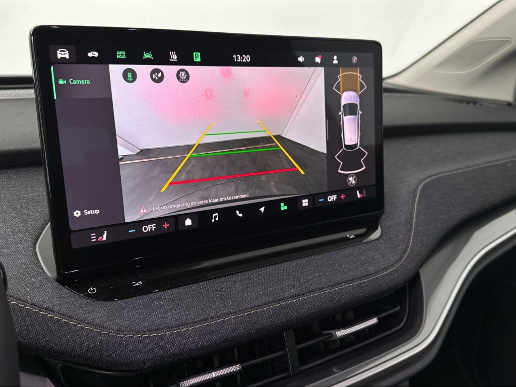 Skoda Elroq business edition tour elektromotor 210 kw / 286 pk