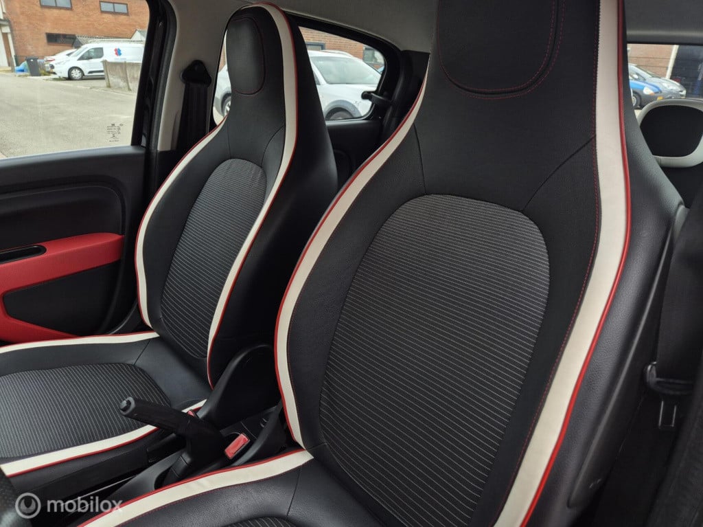 Renault Twingo 0.9 tce dynamique / cruisecontrol / parkeersensoren / airco