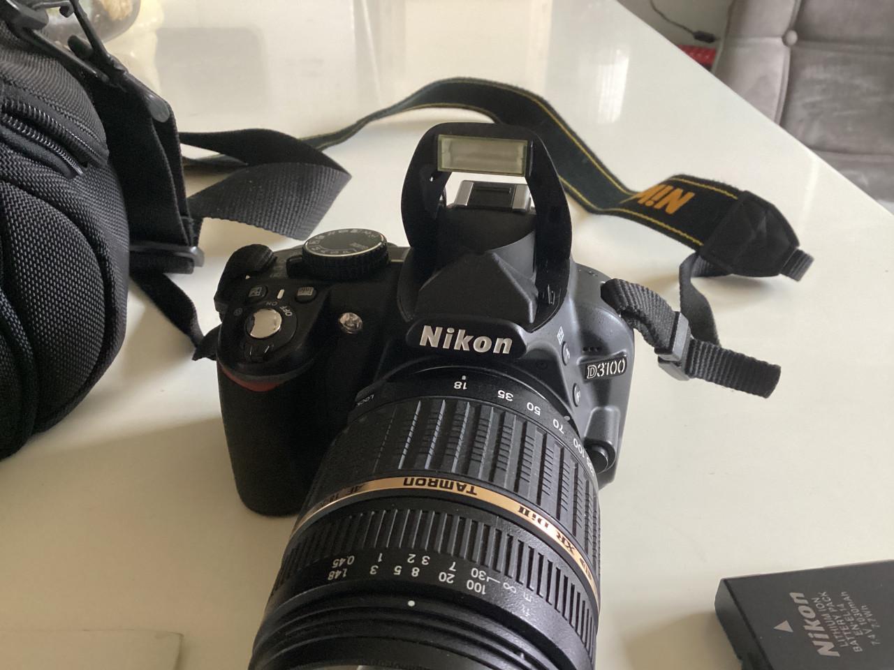 Nikon d3100 camera