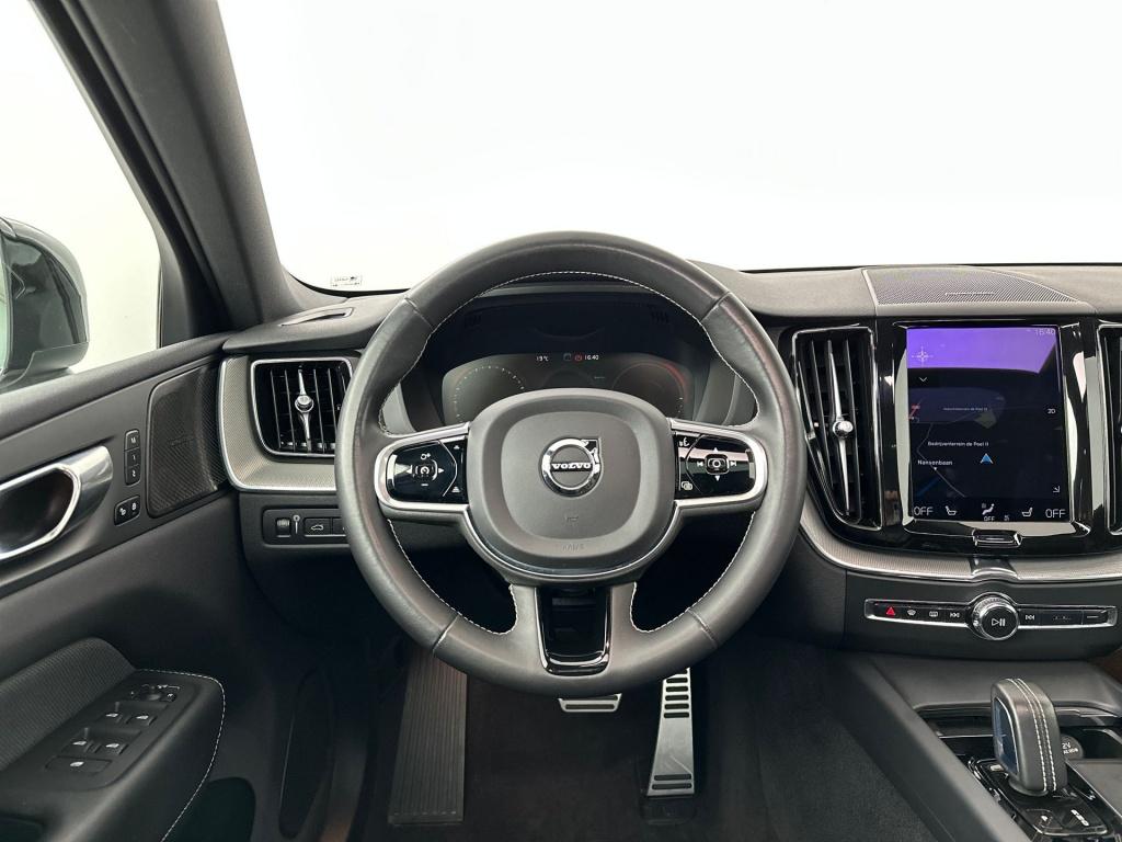 Volvo XC60 t8 390pk recharge r-design| pano| 360camera| trekhaak| h&k sound