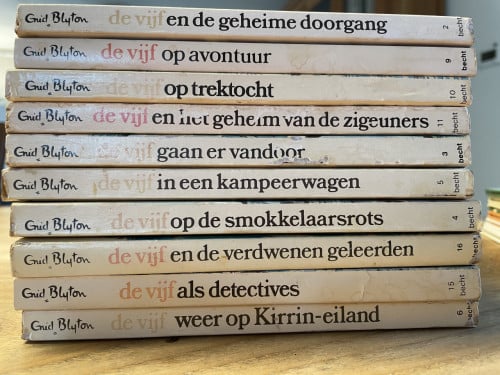 De Vijf. 10 boeken.