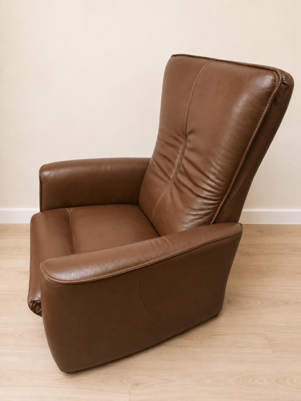 Prominent relaxfauteuil met sta op functie