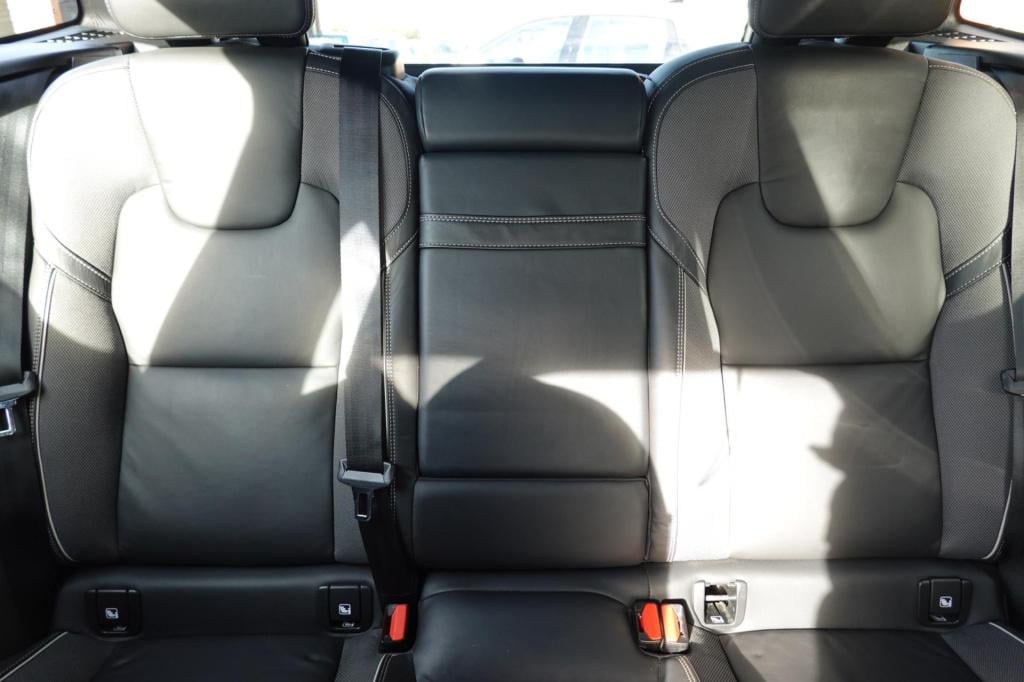 Volvo XC60 2.0 b5 r-design