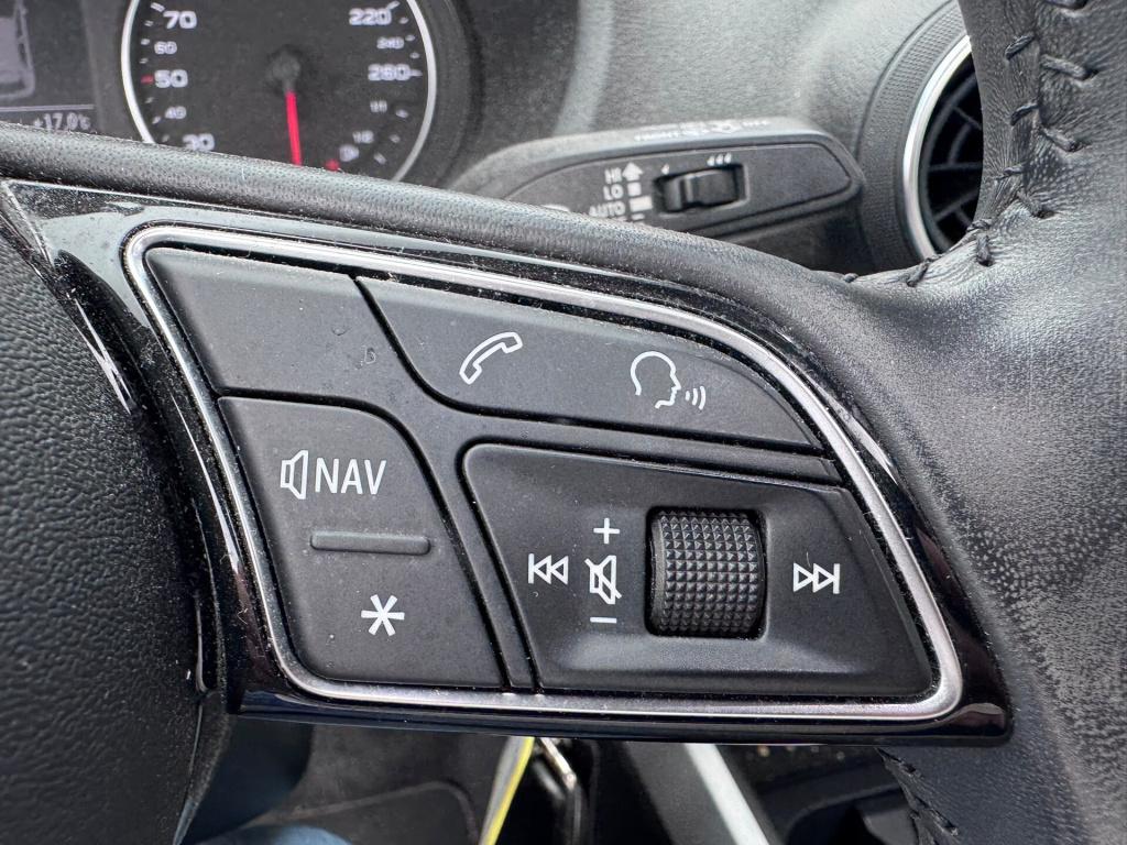 Audi Q2 30 tfsi sport