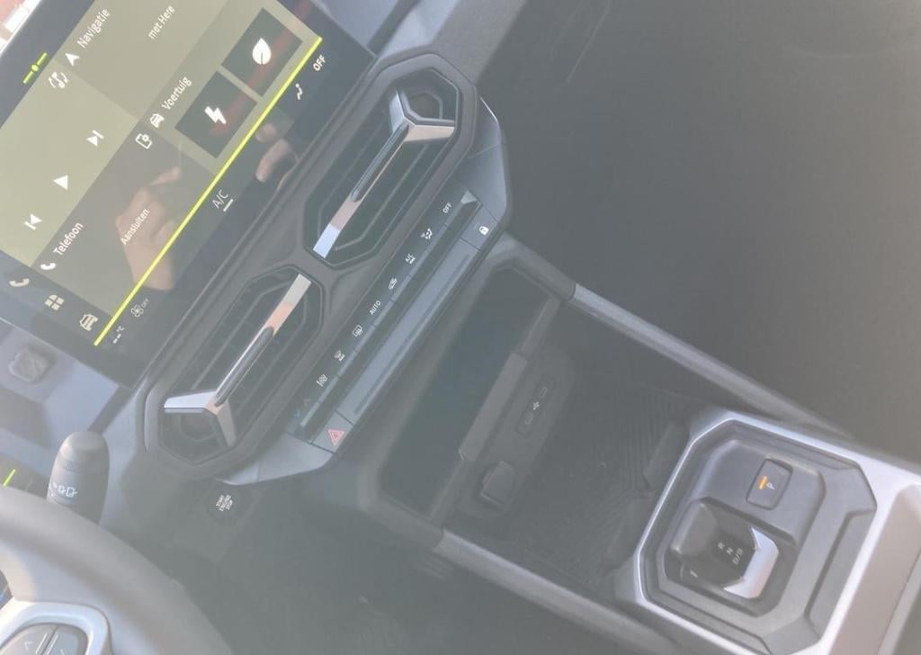 Dacia Duster 1.6 hybrid 140 journey - demo