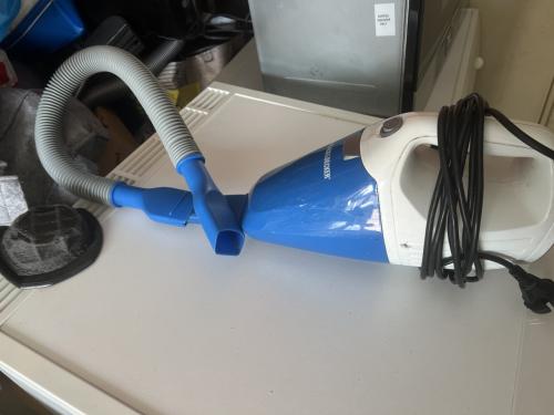 Krachtige Black& Decker kruimeldief/Stofzuiger 800W op netstroom