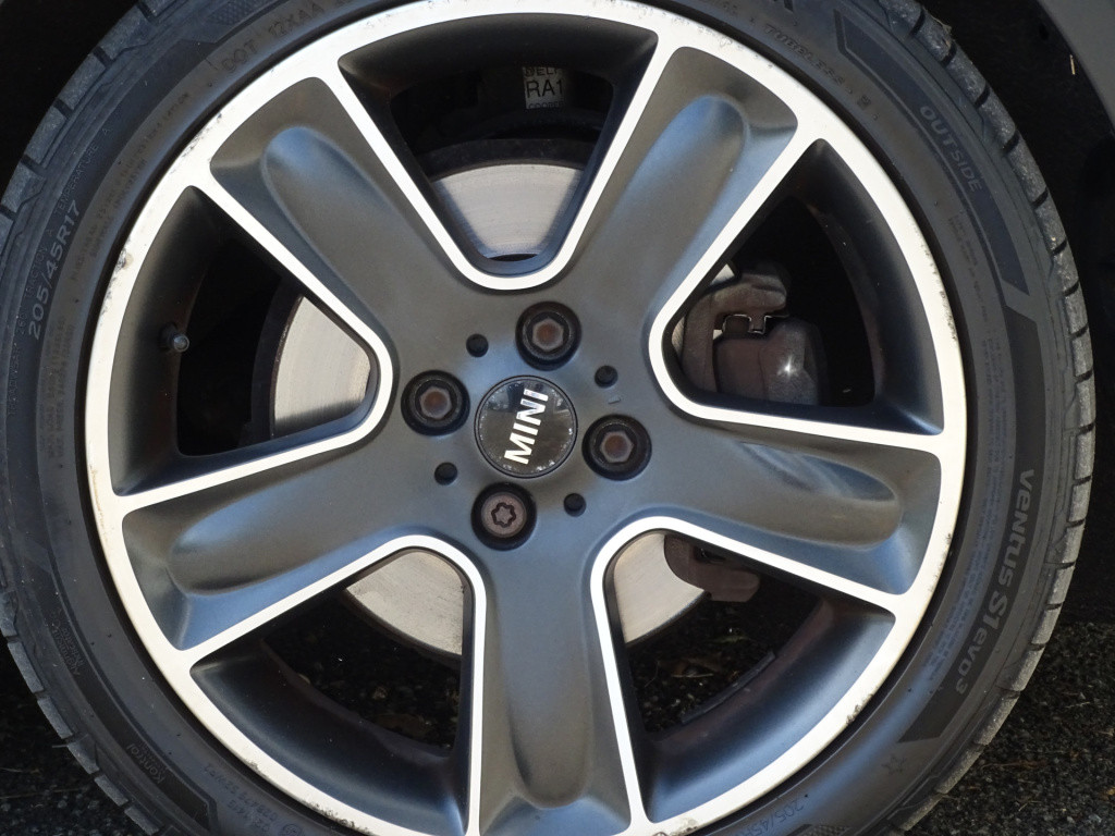 Mini Cooper Cabrio mini 1.6 pepper | airco | cruise | stoelverwarming | 17"